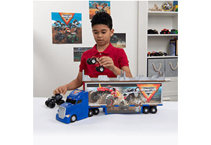 Monster Jam 1:64 Transforming Hauler Playset